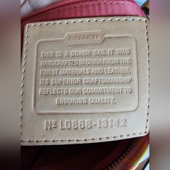 Coach Vintage Leah Signature Op Art Muti-color CC Shopper Tote #13142 & Wristlet - Picture 2 of 16